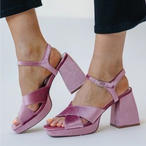 The Robin Velvet Heel- NEW